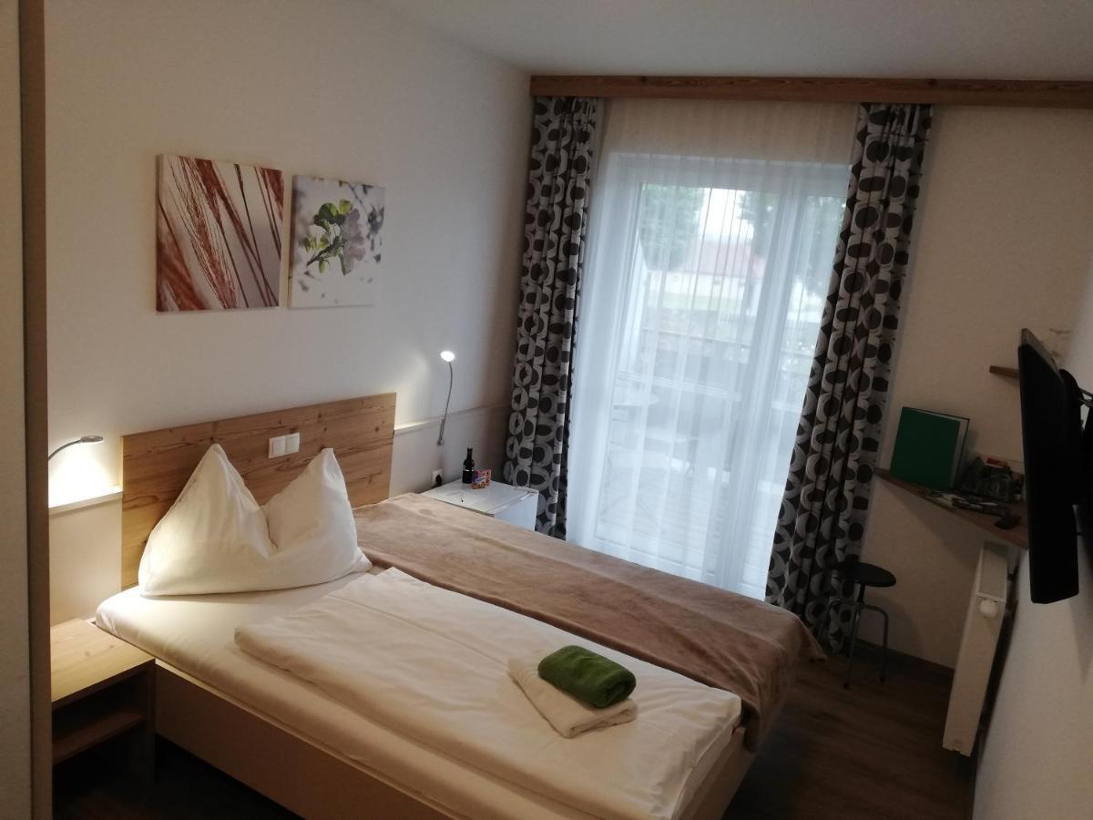 Hotel & Fruehstueckspension Raabtal Feldbach  Zewnętrze zdjęcie
